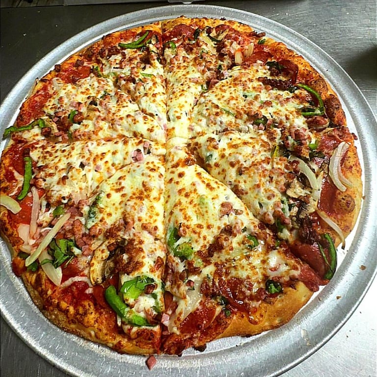 Top-Rated Pizza & Wings in Luthersville